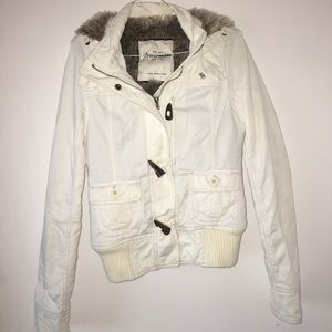 Ambercrombie White Jacket with fur